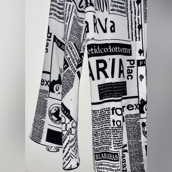 Mishca Newspaper Print Waist Tie Bell Sleeve Art To Wear Blouse Size Large Boho - Picture 5 of 9